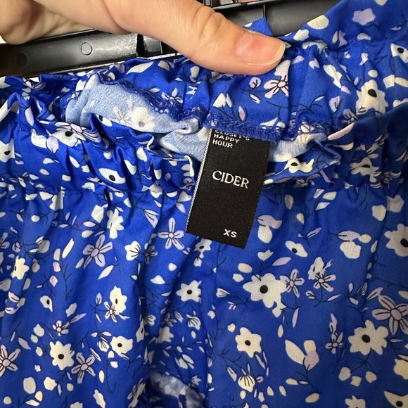 NWOT cider blue‎ floral skirt - Picture 3 of 4